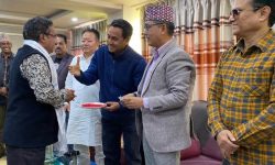 कमल थापाको पार्टीका प्रवक्ता आचार्य राप्रपामा प्रवेश