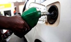 भारतबाट घटेर आयो पेट्रोल र डिजेलको मूल्य