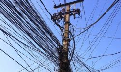 व्यवस्थित हुन्छन् त केबल तार ?