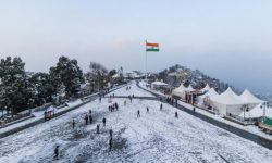 भारी हिमपातका कारण सिक्किममा पर्यटक अलपत्र