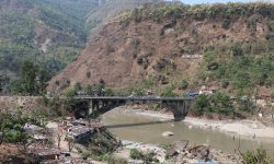 दुई जिल्ला जोड्ने पुल