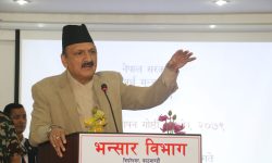 भन्सार अधिकारीलाई अर्थमन्त्रीको निर्देशन-नतिजा दिनेगरी काम गर्नु