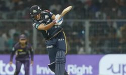 कोलकाता ७ विकेटले पराजित