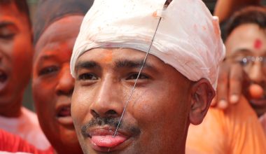 पहिलो पटक जिब्रो छेडी महाद्वीप बोकेर टोलटोल घुमे सुजन