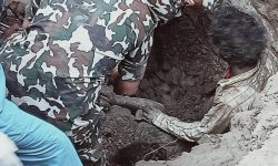 ढल राख्ने क्रममा पुरिएर १ जनाको मृत्यु