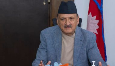 अर्थतन्त्र सुधार्न सत्तापक्ष र प्रतिपक्ष नभनौँ : अर्थमन्त्री महत