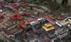 हेलिकप्टरबाट लिएको काठमाडौंको पशुपति क्षेत्रको दृश्य