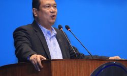 कर्मचारी खटनपटनमा राजनीतिक हस्तक्षेप भयो : मन्त्री मोदी