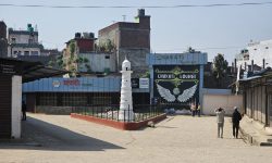 मिनी मार्केटमा निर्माण गरिएको मिनी धरहरा