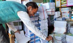 दार्चुलाका विद्यालयमा समयमै पाठ्यपुस्तक