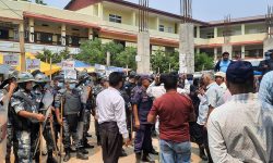 किन रोकियो चितवनको दुई केन्द्रमा मतदान ?