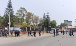 शान्तिवाटिकामा मिटरब्याज पीडित र प्रहरीबीच झडप