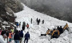 सिक्किमको हिमपहिरोमा परी ६ पर्यटकको मृत्यु, ११ जना घाइते