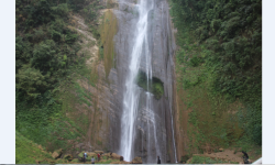 पर्यटकको रोजाइमा जलविरे झरना