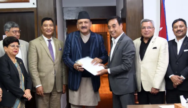 करको दायरा बढाउन अर्थमन्त्रीसमक्ष चेम्बरको आग्रह