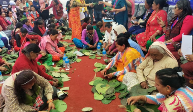 टपरी गाँस्ने प्रतिस्पर्धीसित विगतका सम्झना