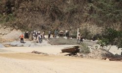 मध्यपहाडी लोकमार्ग : हिउँदमा धुलो, बर्खामा हिलाम्य