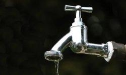 प्राकृतिक जलाशयमा पानी सुक्दै, चुनौती थपिँदै