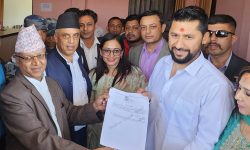 चितवन-२ मा रवि लामिछानेले गराए मनोनयन दर्ता