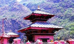 मन्दिरको भेटीबाट विद्यालय सञ्चालन