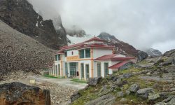 टिपताला नाका अझै खुलेन