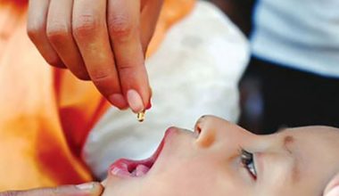 आज र भोलि बालबालिकालाई भिटामिन ‘ए’ र जुकाको औषधि खुवाउँदै