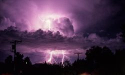 एक महिनामा चट्याङबाट पाँचको मृत्यु, ४३ जना घाइते