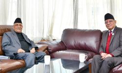 प्रधानमन्त्री दाहाल र एमाले अध्यक्ष ओलीबीच भेटवार्ता