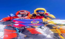 नेपाल प्रहरीले गर्याे सर्वोच्च शिखर सगरमाथाको सफल आरोहण