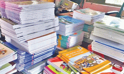 उदयपुरमा पाठ्यपुस्तक अभाव