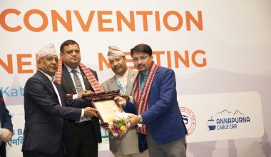 पत्रकार अधिकारी पुरस्कृत