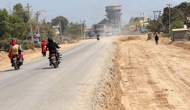 घोराही–तुलसीपुर चारलेन सडकको ठेक्का तोडिएपछि मर्मत गर्न बजेट