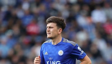 म्यानचेस्टर युनाइटेड ह्यारी मगायरलाई भित्र्याउन तयार