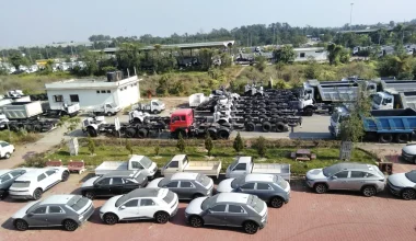 वीरगञ्ज भन्सारमै थन्किए नयाँ सवारी साधन