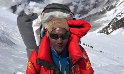 कामीरिता शेर्पा २७ औँ पटक सगरमाथाको चुचुरोमा