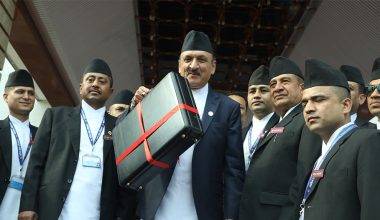 १७ खर्ब ५१ अर्ब ३१ करोडको बजेट प्रस्तुत