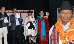 ५१ हजार रुपैयाँसहित ‘मजदुर कवि’ सम्मानित, ‘भुइँमान्छेका कविता’ लोकार्पण