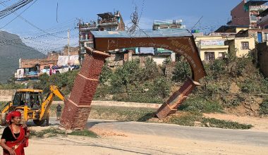 राजमार्ग विस्तारका लागि भत्काइयो सहिदगेट