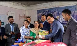 हिमालय वृद्धाश्रमलाई ‘एसवाई’ले गर्याे खाद्य सामग्री र नगद वितरण