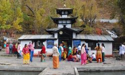 पवित्र मुक्तिनाथ क्षेत्र : कति अव्यवस्थित, कति फोहोर