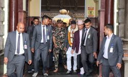 प्रधानमन्त्रीले गरे पशुपतिनाथको दर्शन