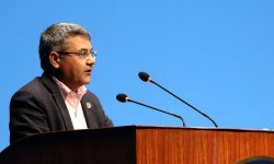 सरकारलाई गोकुल बास्कोटाको चेतावनी : मैले कालो झण्डा लिएर उभिनु नपरोस्