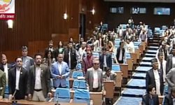 एमालेले गर्यो सदन अवरोध : प्रधानमन्त्रीले माफी माग्नुपर्ने अडान