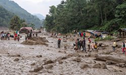 बाढी पहिरोले एक सातामा लियो १३ जनाको ज्यान, २६ बेपत्ता
