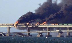 युक्रेन आक्रमणले क्रिमियाको पुलमा क्षति