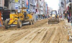 असारे विकास : सडक विस्तार सुरु भएको ८ वर्षपछि कालोपत्रेको तयारी