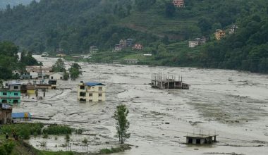 मेलम्ची बाढी : प्रभावित अझै अस्थायी टहरामै