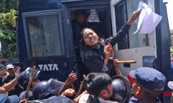 उपप्राध्यापक चलाउनेमाथि आक्रमण गर्नेहरुको मुद्दा फिर्ताविरुद्ध प्रदर्शन गर्नेहरु पक्राउ