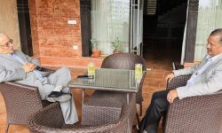 प्रधानमन्त्री प्रचण्ड र नेकपा महासचिव चन्दबीच छलफल