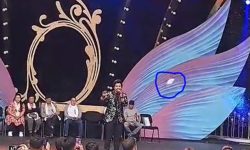 रोमानियामा प्रकाश सपुतमाथि स्टेजमै आक्रमण